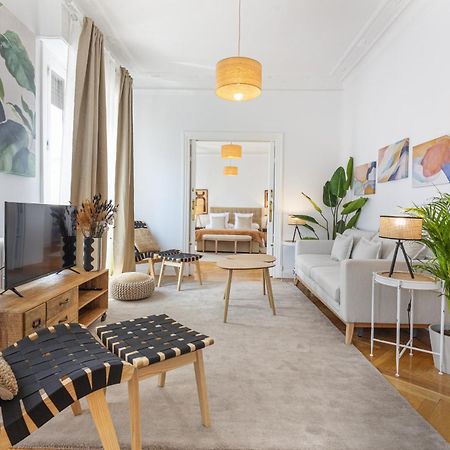 Apartamento Santa Ana Place En Madryt Zewnętrze zdjęcie