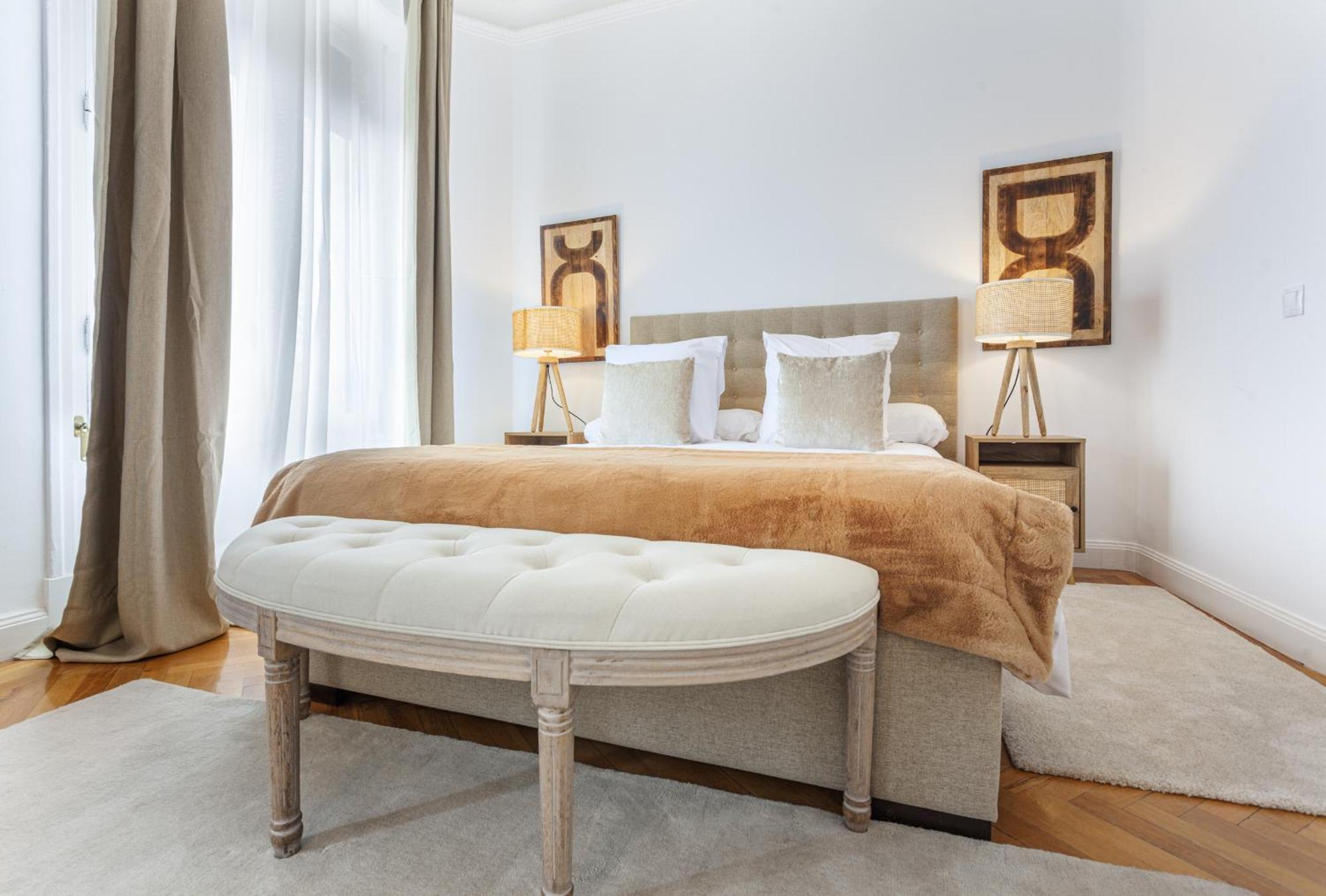 Apartamento Santa Ana Place En Madryt Zewnętrze zdjęcie