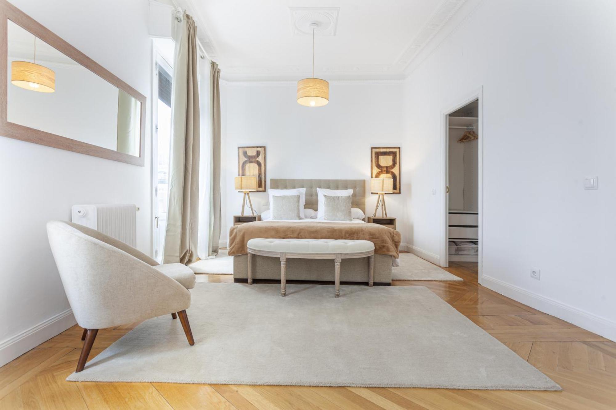 Apartamento Santa Ana Place En Madryt Zewnętrze zdjęcie